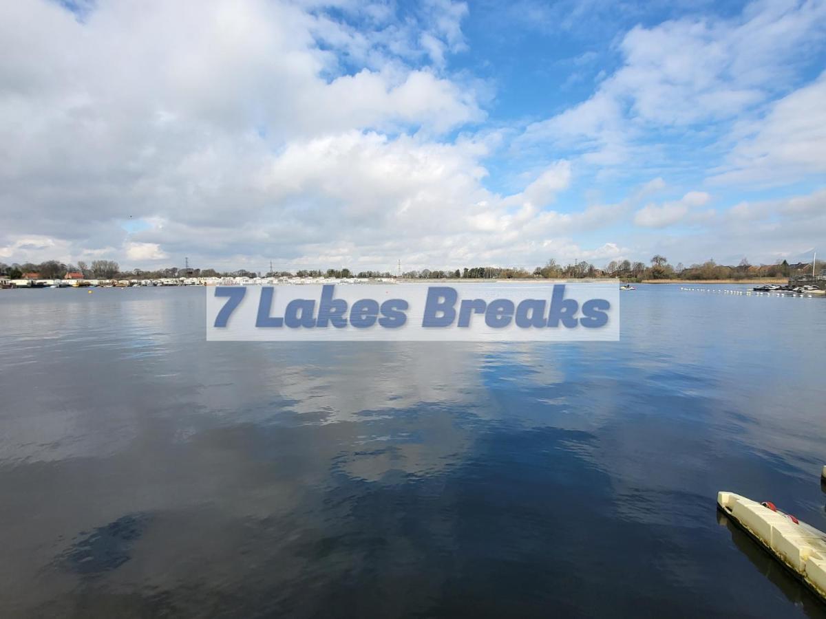 7 Lakes Breaks At 7 Lakes Country Park Crowle  Dış mekan fotoğraf